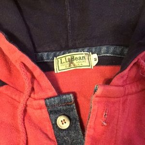 Medium LL Bean pull over